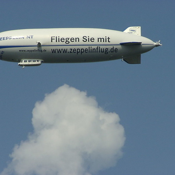 Zeppelin fliegen in Freiburg Zeppelin fliegen in Freiburg